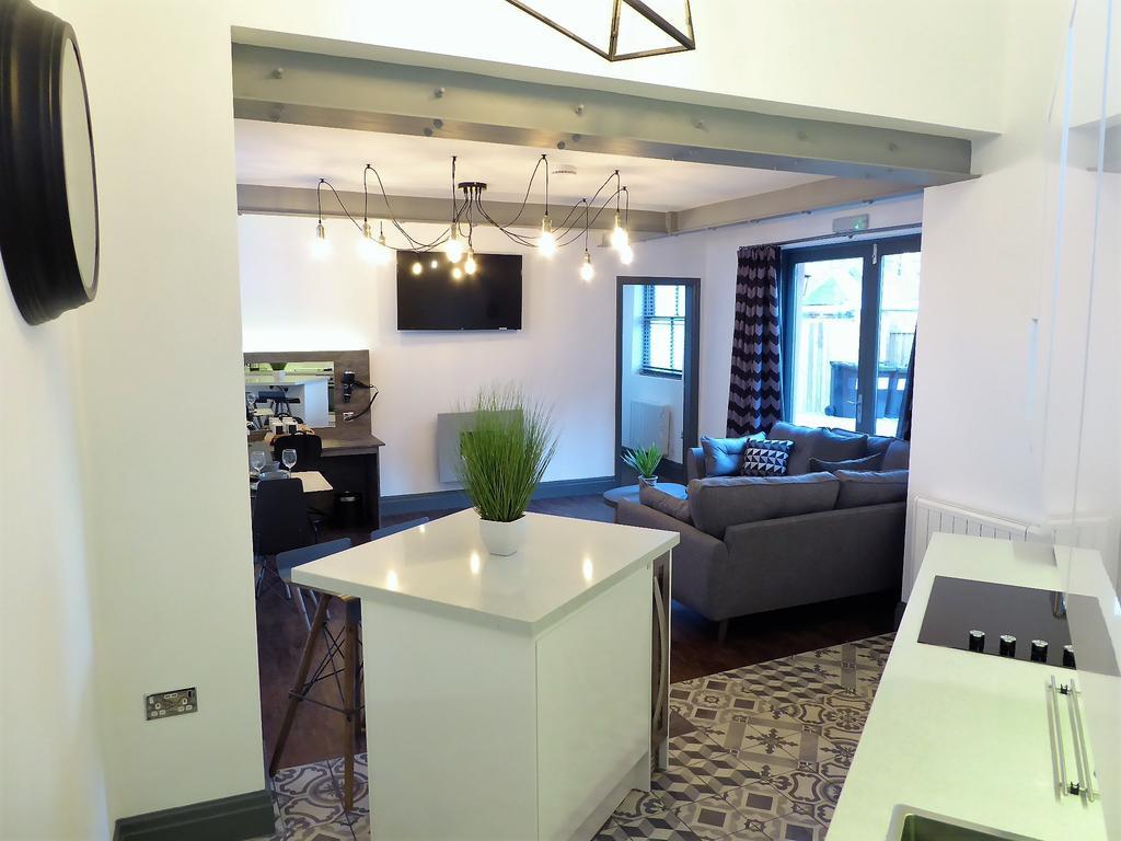 לידס Stables At The Coach House Apartments מראה חיצוני תמונה